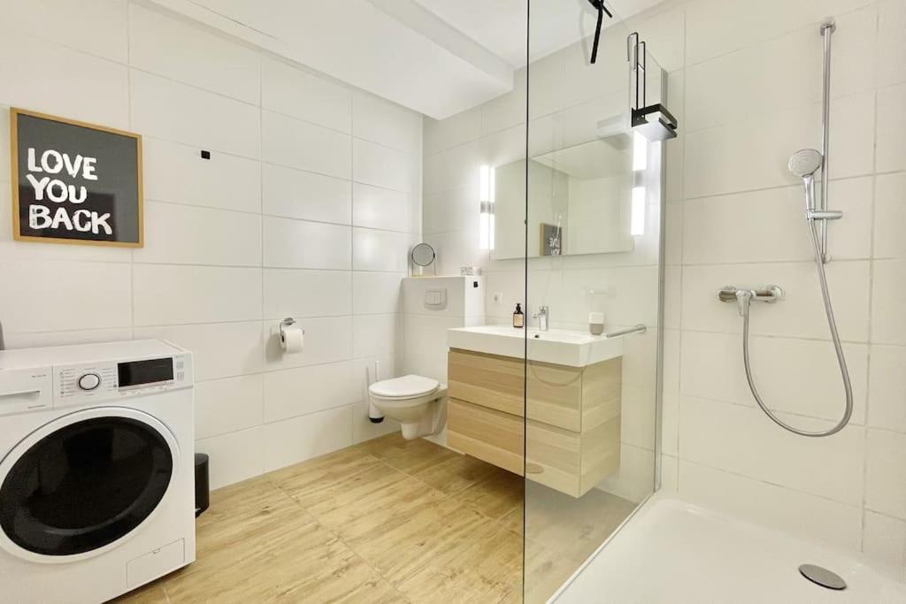 Stadt-Oase - Kostenlos Parken, Ruhig, Kliniken, Gop, Bali-Therme, Boxspringbett Bad Oeynhausen Eksteriør billede