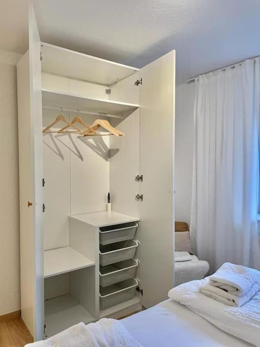 Stadt-Oase - Kostenlos Parken, Ruhig, Kliniken, Gop, Bali-Therme, Boxspringbett Bad Oeynhausen Eksteriør billede